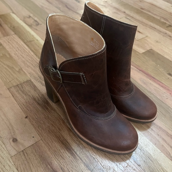 Timberland Heeled Ankle Booties Size 7 Brand New (no box) - Picture 6 of 6